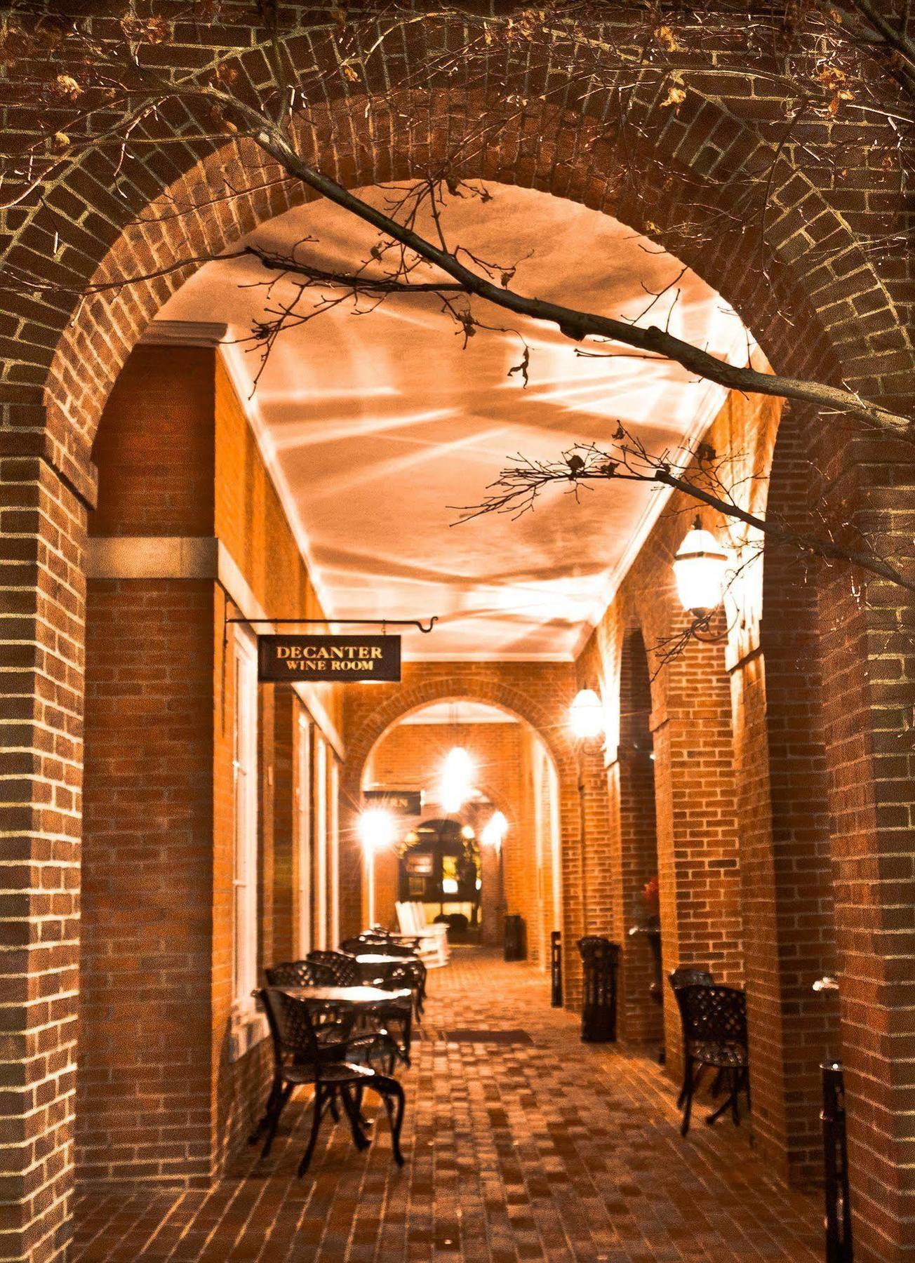 The Tidewater Inn Истон Экстерьер фото